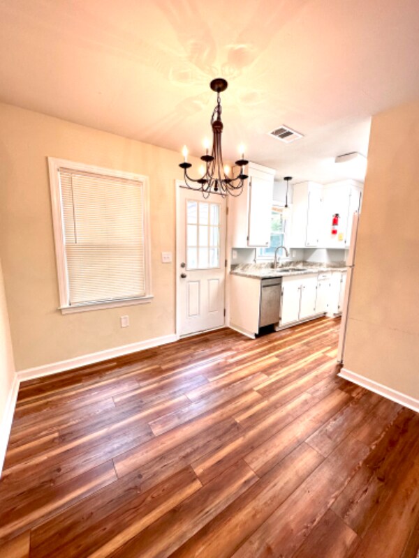 Building Photo - 639 Windermere Blvd