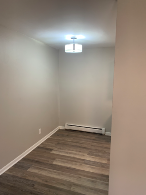 Foto del edificio - 3600 Hillsboro Rd