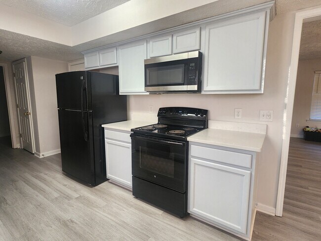 Foto del edificio - 1720 Portview Ct