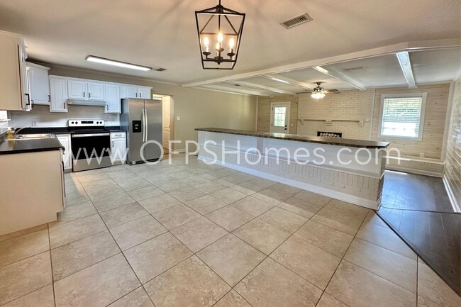 Building Photo - 4490 FL-87