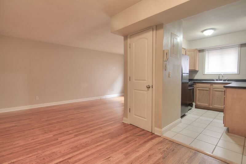Foto principal - 3508 Russell Blvd