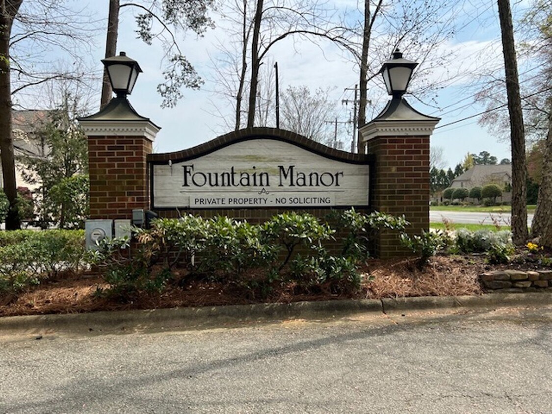 Primary Photo - 3 Bedroom/ 2 bath Condo in Fountain Manor