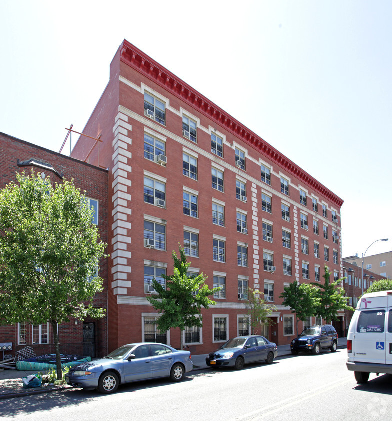 Building Photo - Myrtle Ave Apartments