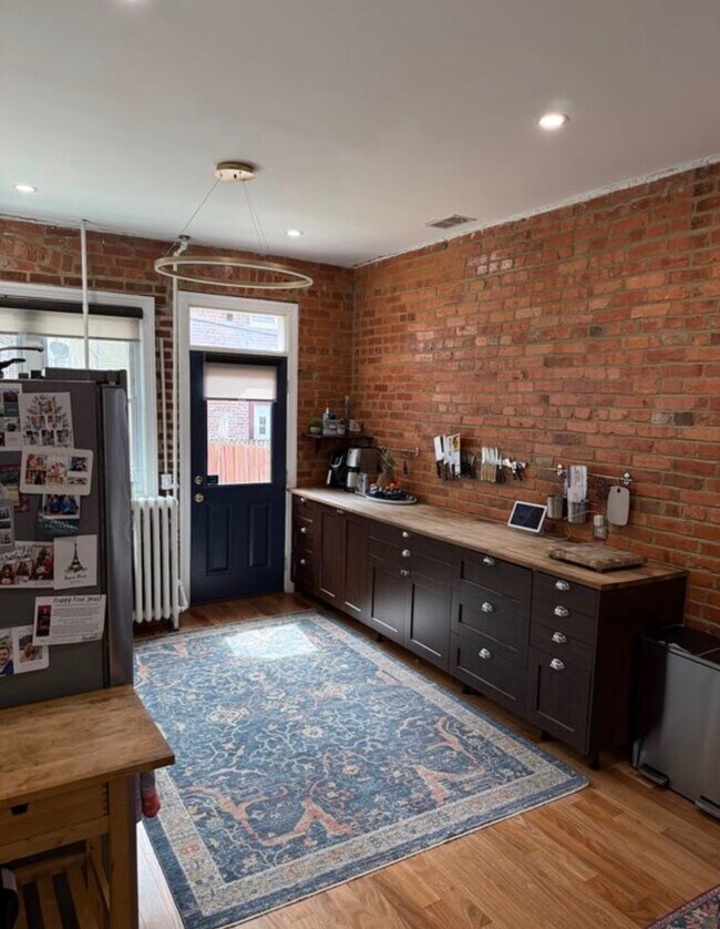 Foto del edificio - 768 Harvard St NW