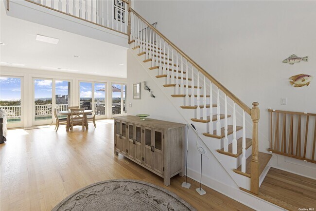 Building Photo - 931 Dune Rd