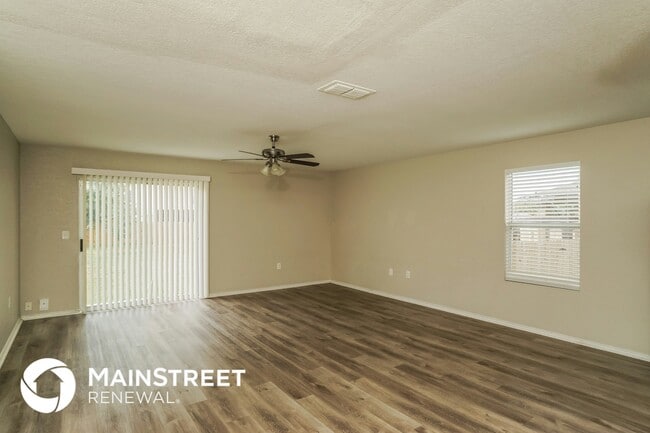 Building Photo - 5910 Linda Vista