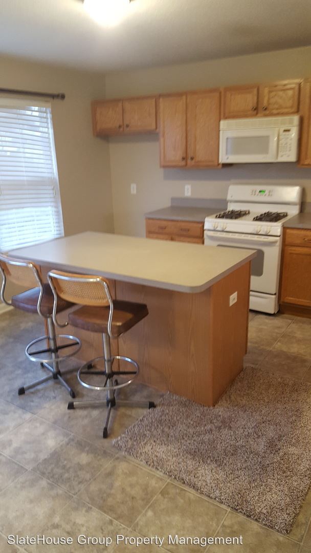 Foto del edificio - 29 Buttonwood Ln