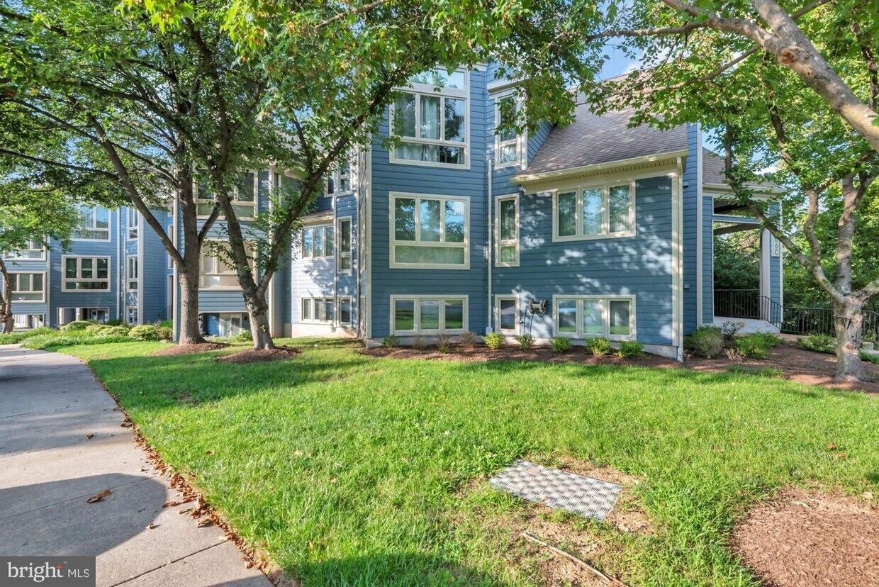 Foto principal - 2 Bedroom Condo Ellicott City