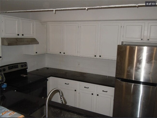 Foto del edificio - 6108 Abrams Rd