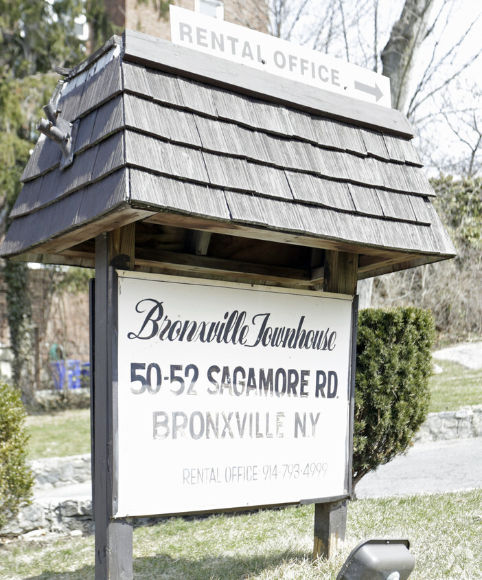 Foto del edificio - Bronxville Townhouses