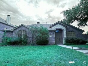 Building Photo - 3208 Avery Ln