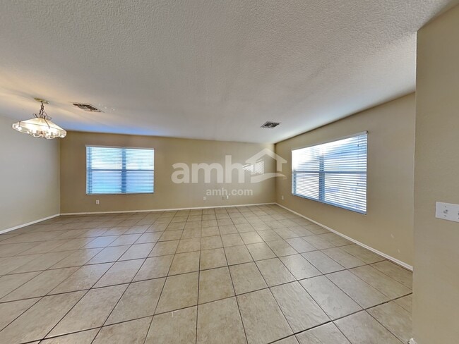 Building Photo - 4108 S Goodall Place