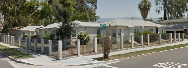 Foto del edificio - 8th Street Apartments