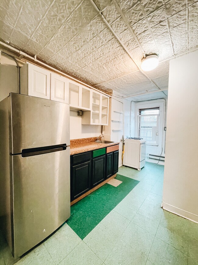 Building Photo - 127 Stanton St