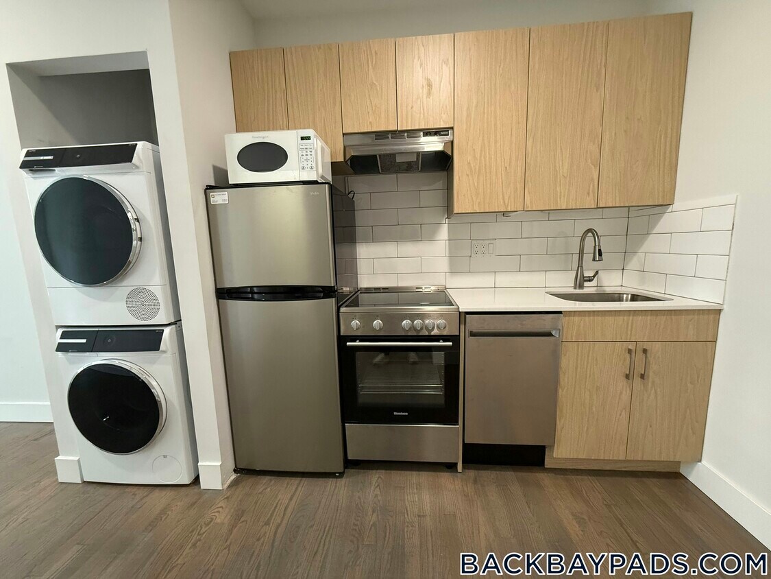 Foto principal - 270 Newbury St