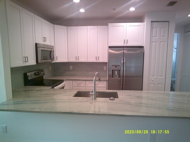 Foto del edificio - 1248 Via Fatini