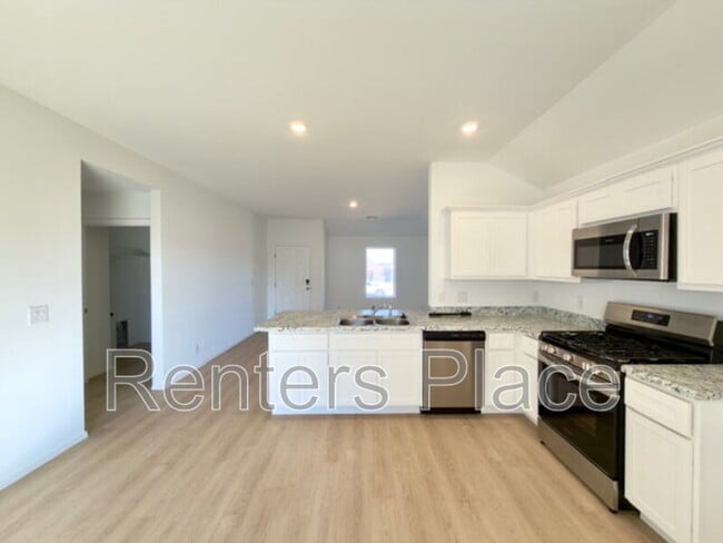 Foto del edificio - 1111 Raven Dr