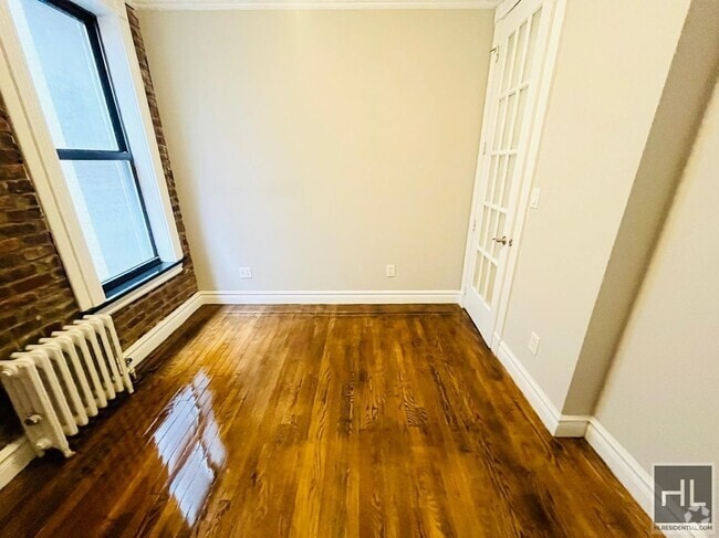 Building Photo - Renovated Gramercy 2-Bedroom with Modern F...