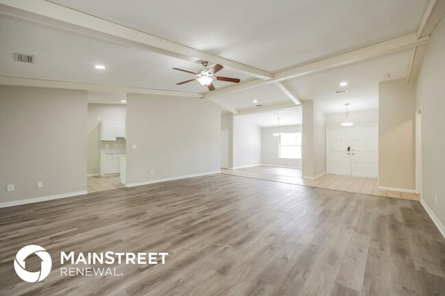 Building Photo - 16280 Willow Stream Ln