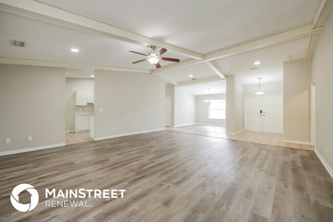 Foto del edificio - 16280 Willow Stream Ln