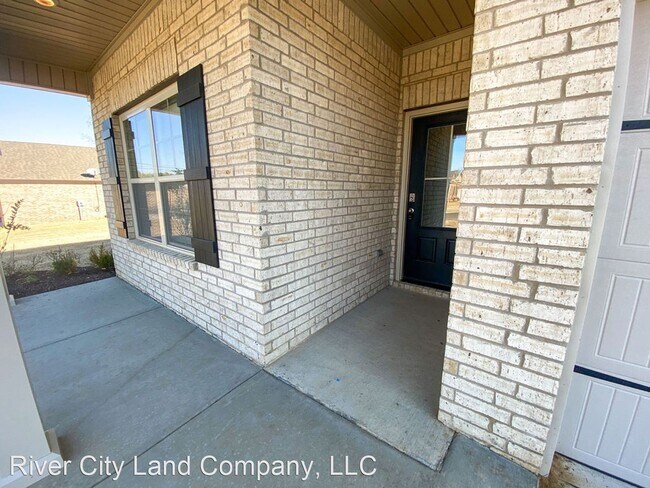 Building Photo - 4 br, 3 bath House - 38 Crown Way