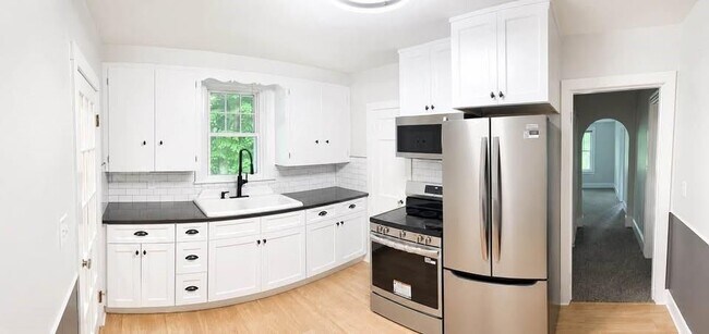 Foto del edificio - 229 Highland Ave