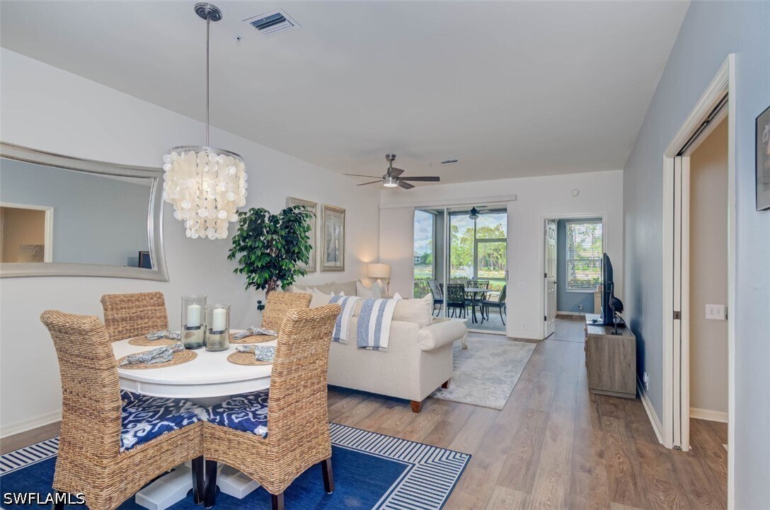 Foto del edificio - 8223 Parkstone Pl
