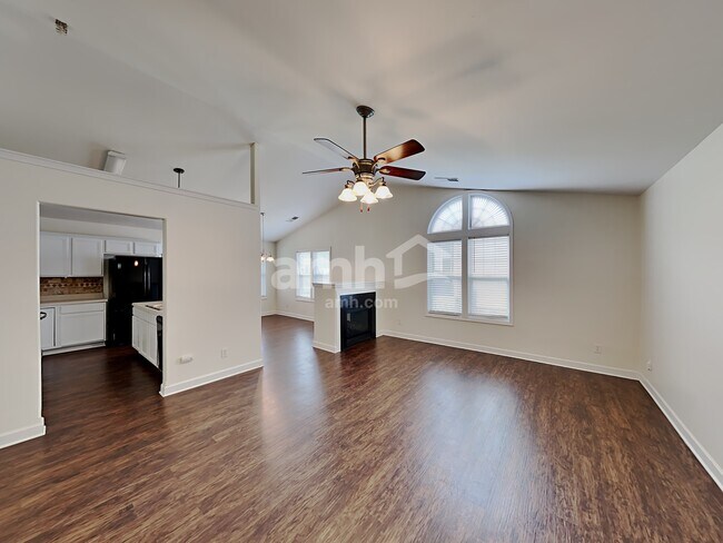 Building Photo - 129 Rhyne Springs Road