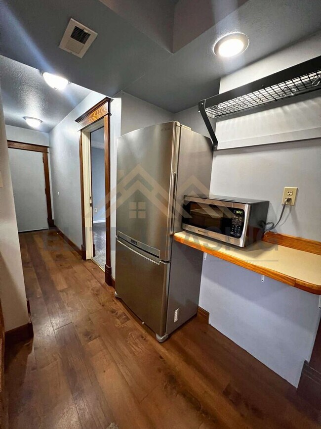 Foto del edificio - 424 SW Fillmore St