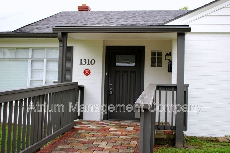 Foto principal - 1310 Fairview Ave