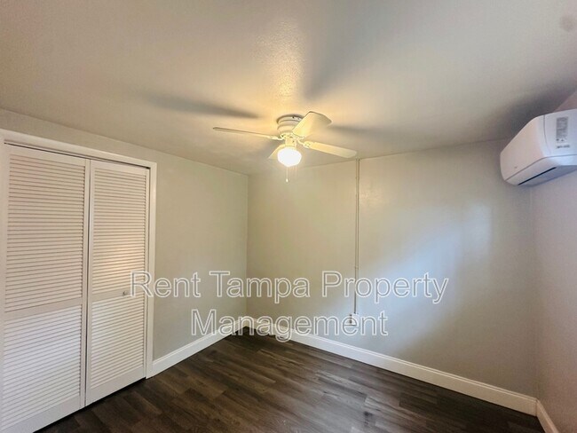 Building Photo - 1026 1/2 19th St S Apt A