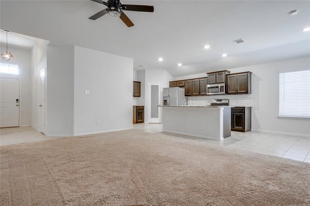 Building Photo - 825 Walls Blvd