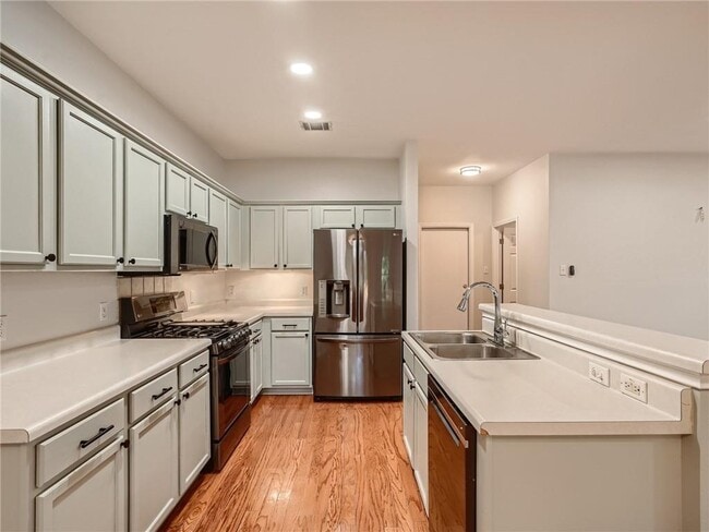Building Photo - 17513 Port Hood Dr