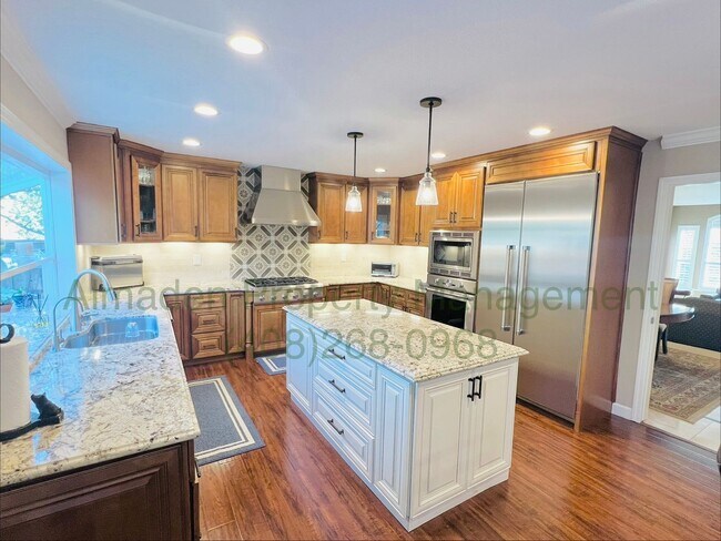 Building Photo - Must See Spacious Newer Home! Pets Negotiable! Central A/C! Award Winning Schools!!