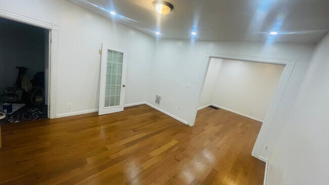 Foto del edificio - 1334 Blandina St
