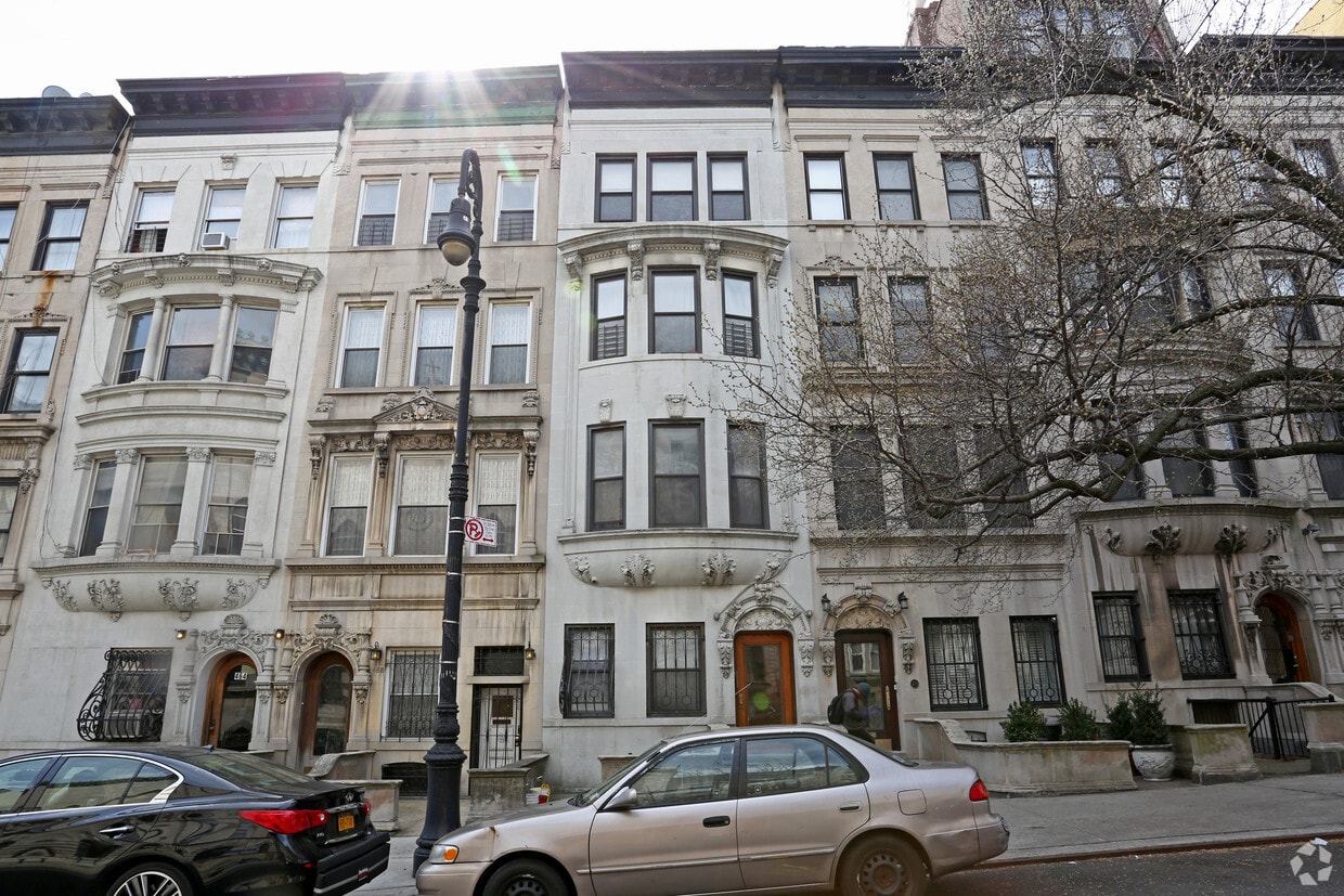Building Photo - 468 W 142nd St