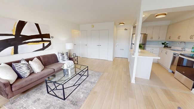 Building Photo - 30 Edith