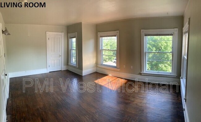 Foto del edificio - 817 Fairmount St SE