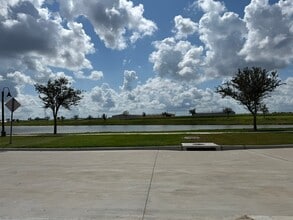 Building Photo - 1602 Cedar Pointe Ct