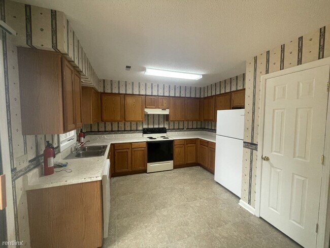 Building Photo - 3 br, 2.5 bath House - 4308 Hunters Club Dr