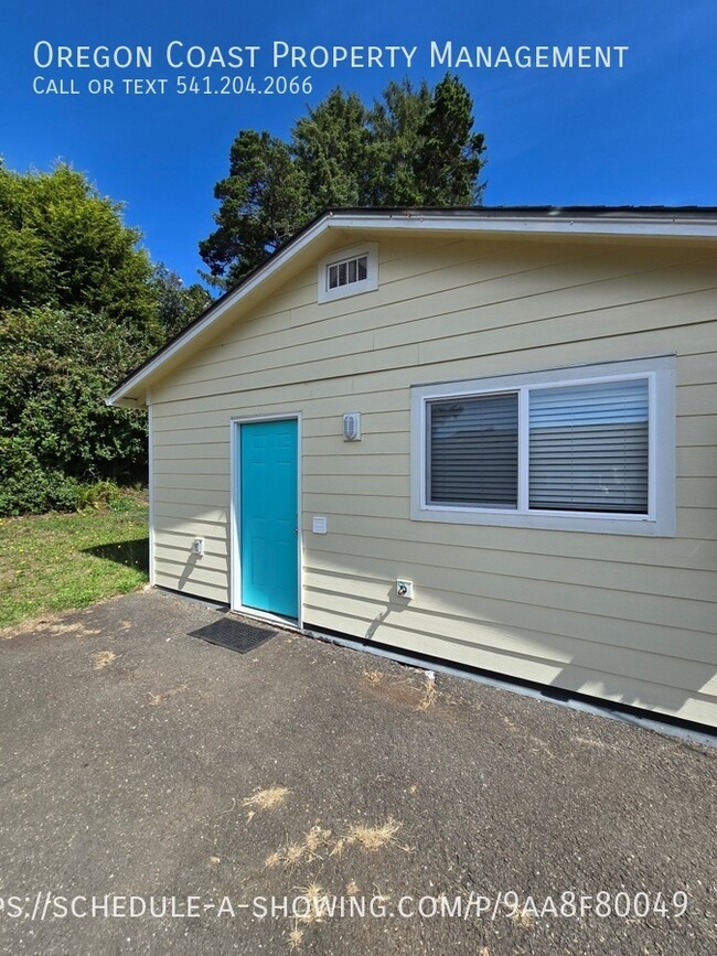 Building Photo - Private Cottage Studio in NE Lincoln City