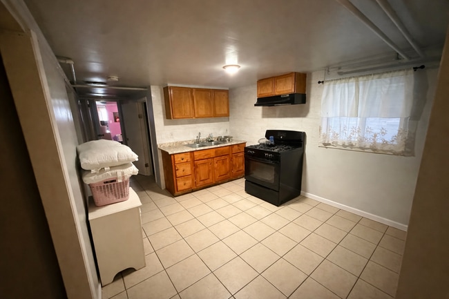 Photo - 2210 N Lockwood Ave Apartment