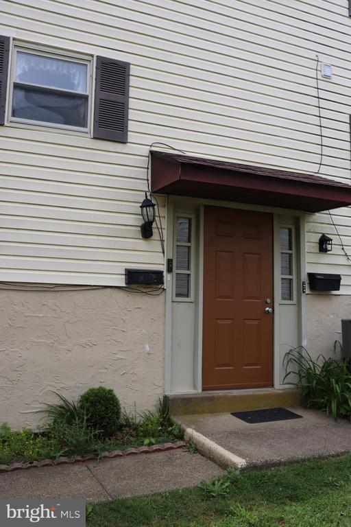 Primary Photo - 303 Birch Dr