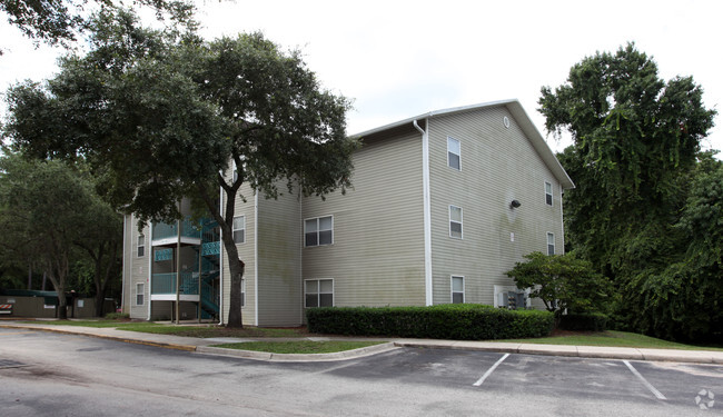 Foto del edificio - Oak Hammock Apartments