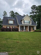 Building Photo - 10 Laurel Ridge
