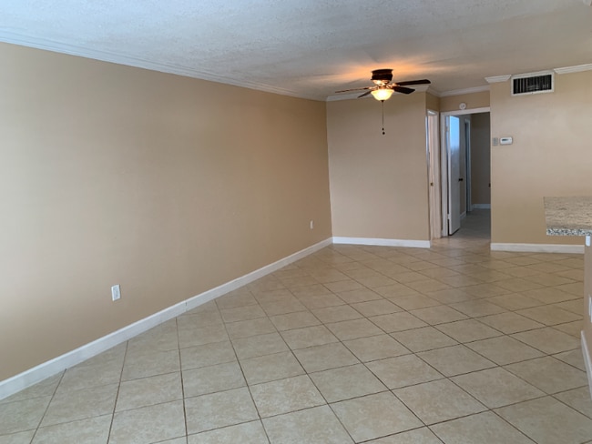 Building Photo - 108 Paradise Harbour Blvd