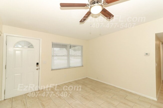 Building Photo - Your Dream Home Awaits: 3BR/2BA Gem in Lon...
