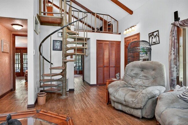 Foto del edificio - 1517 Manor Way