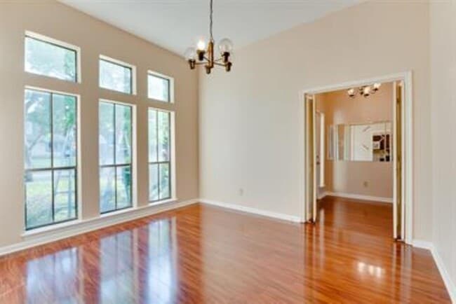 Building Photo - 15114 Mira Vista Dr
