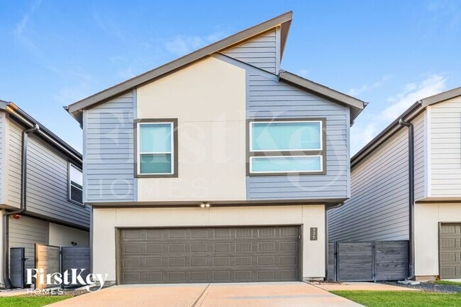 Building Photo - 337 N Centro Cir